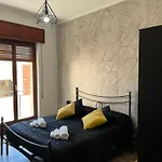 Periperihomesiracusa